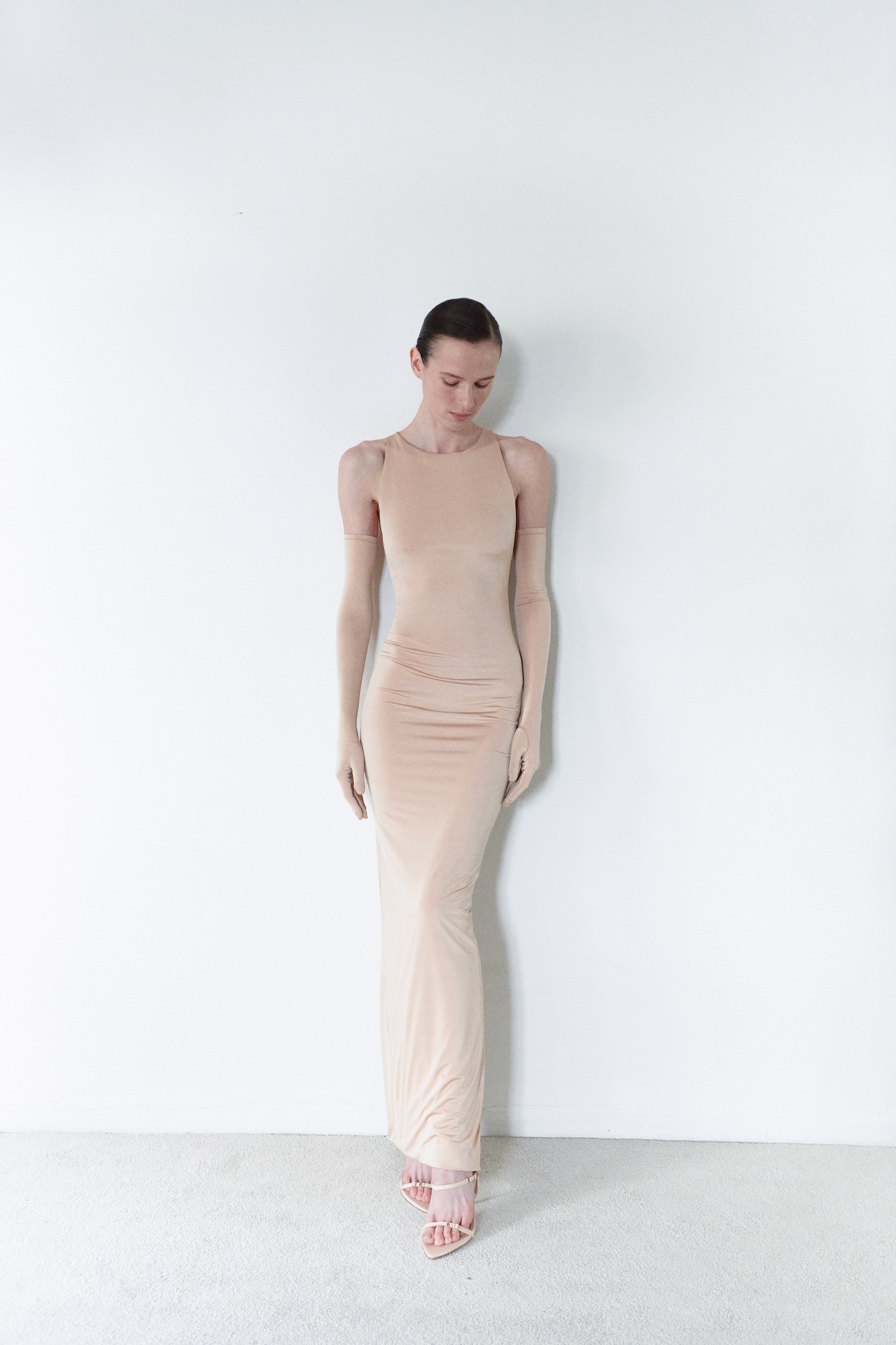 Nude Long Dress With Gloves