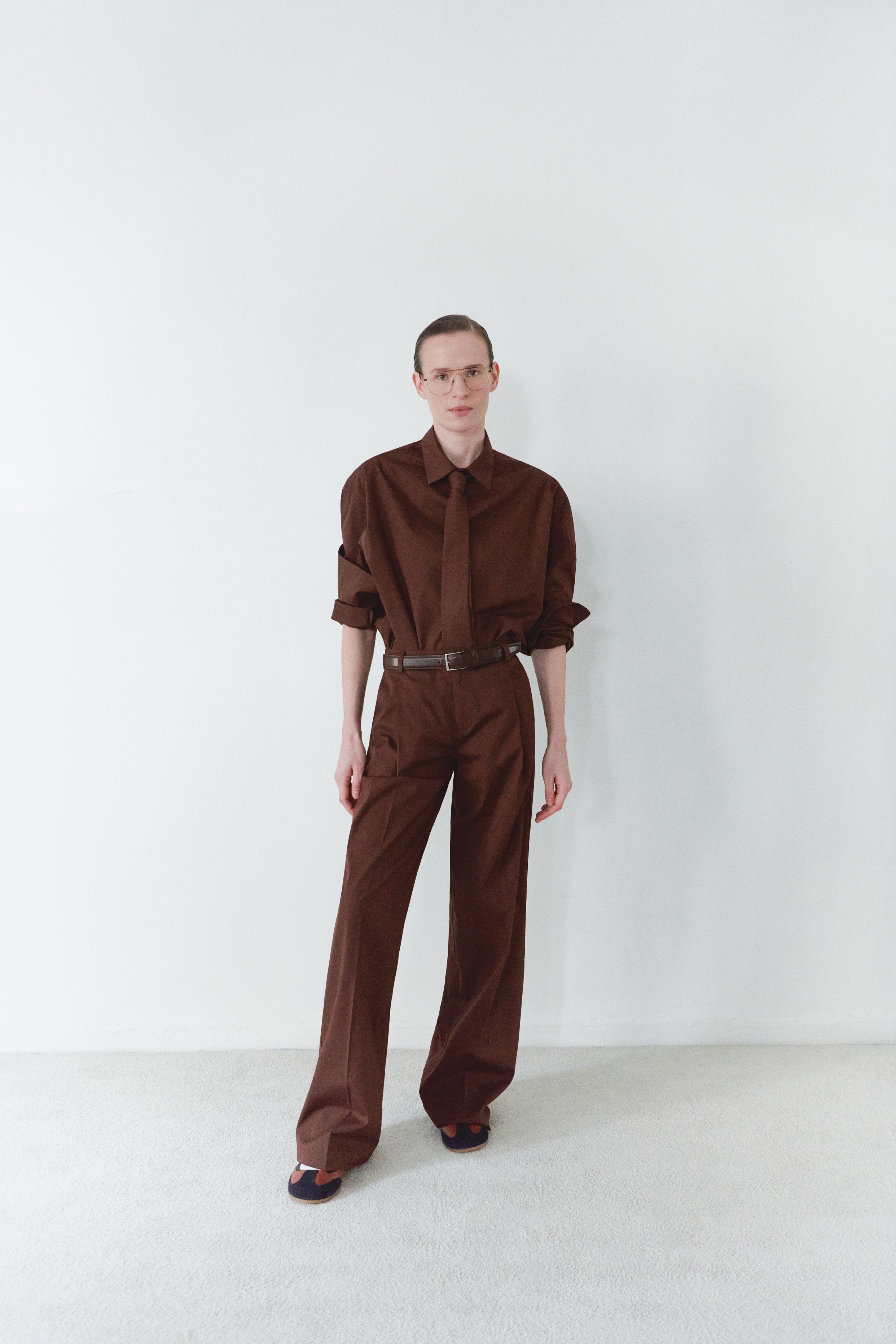 Kahverengi Unisex Oversize Kravatlı Gömlek