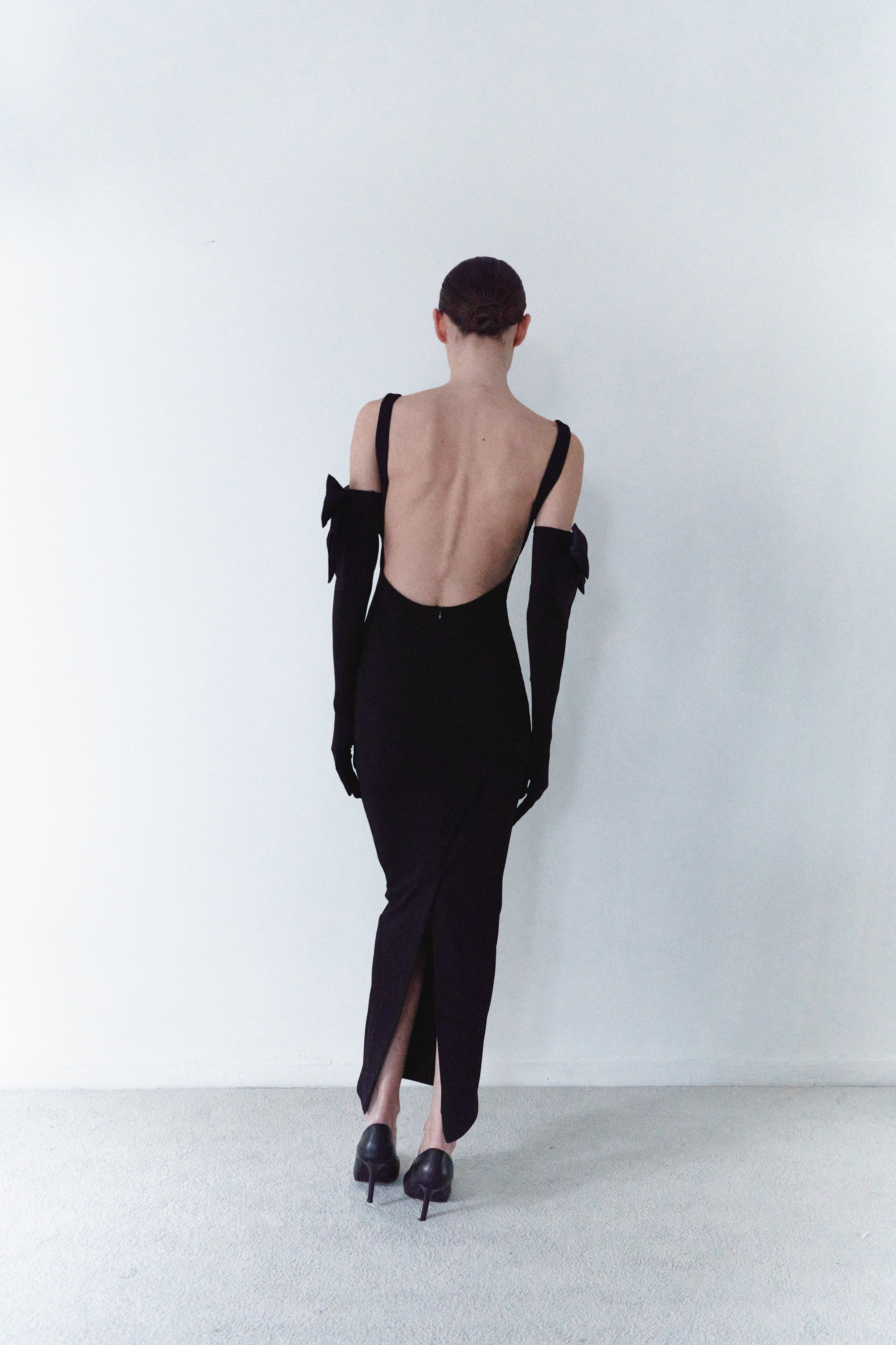 Black Long Dress With Bowknot Gloves