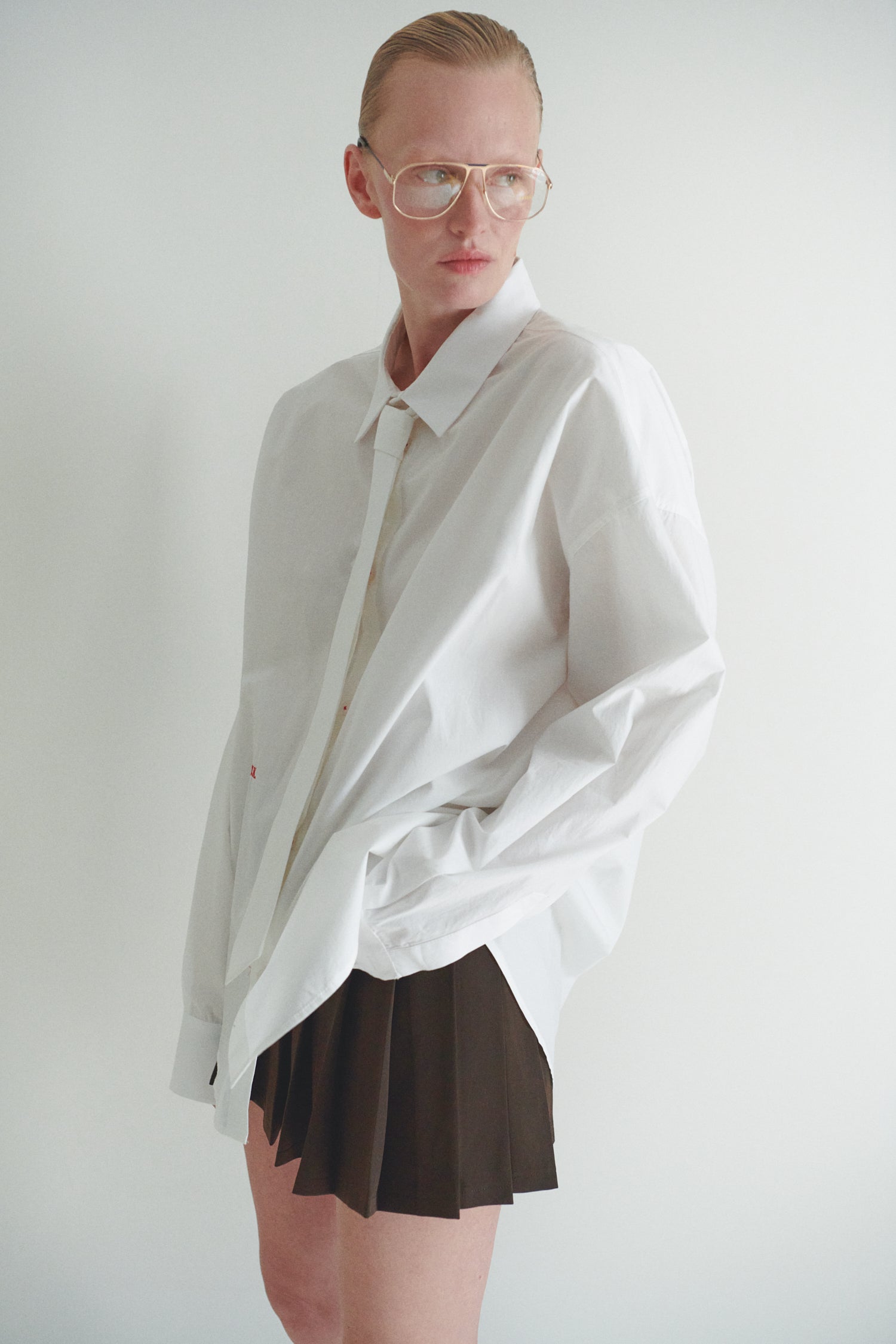 Beyaz Unisex Oversize Kravatlı Gömlek