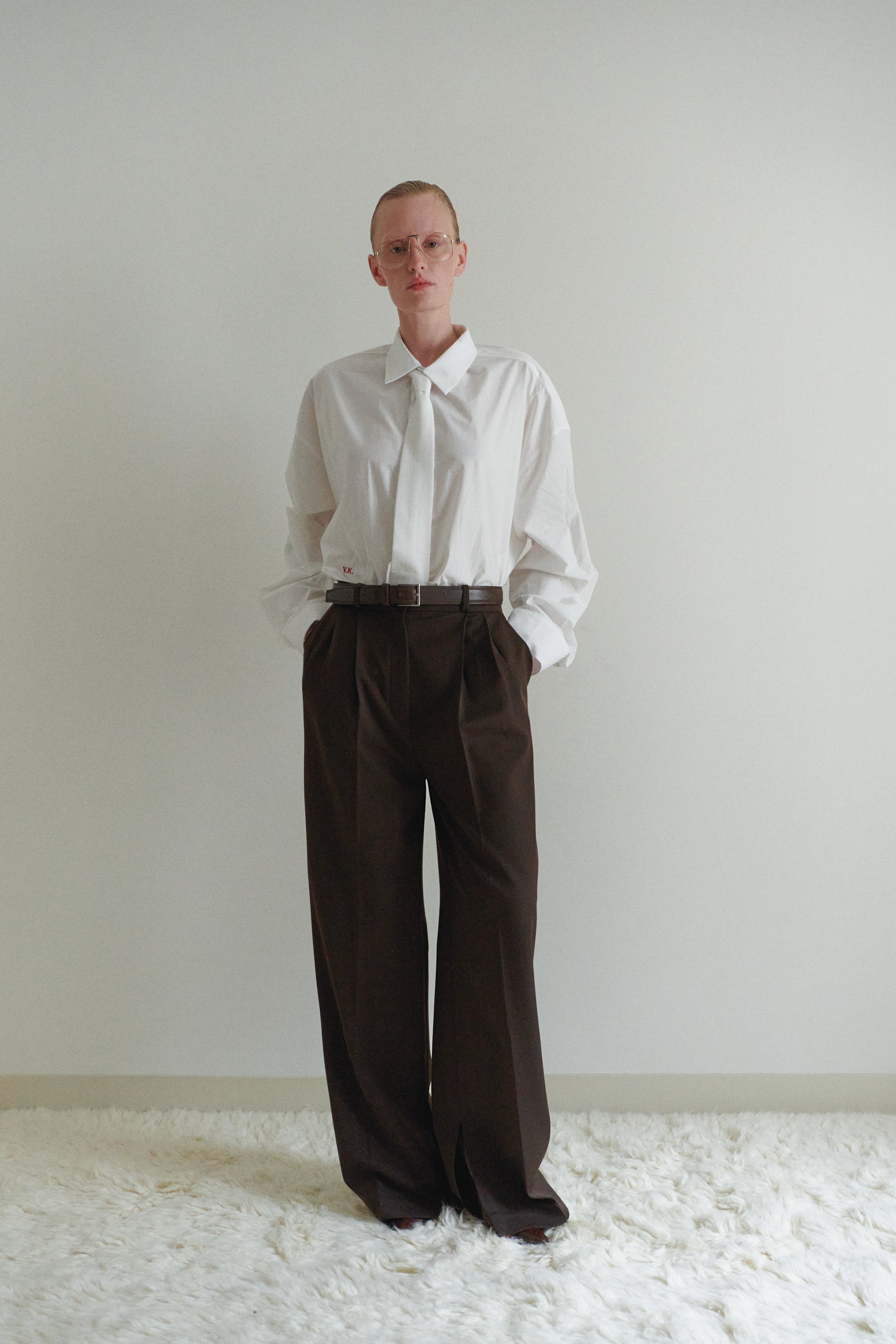 Beyaz Unisex Oversize Kravatlı Gömlek