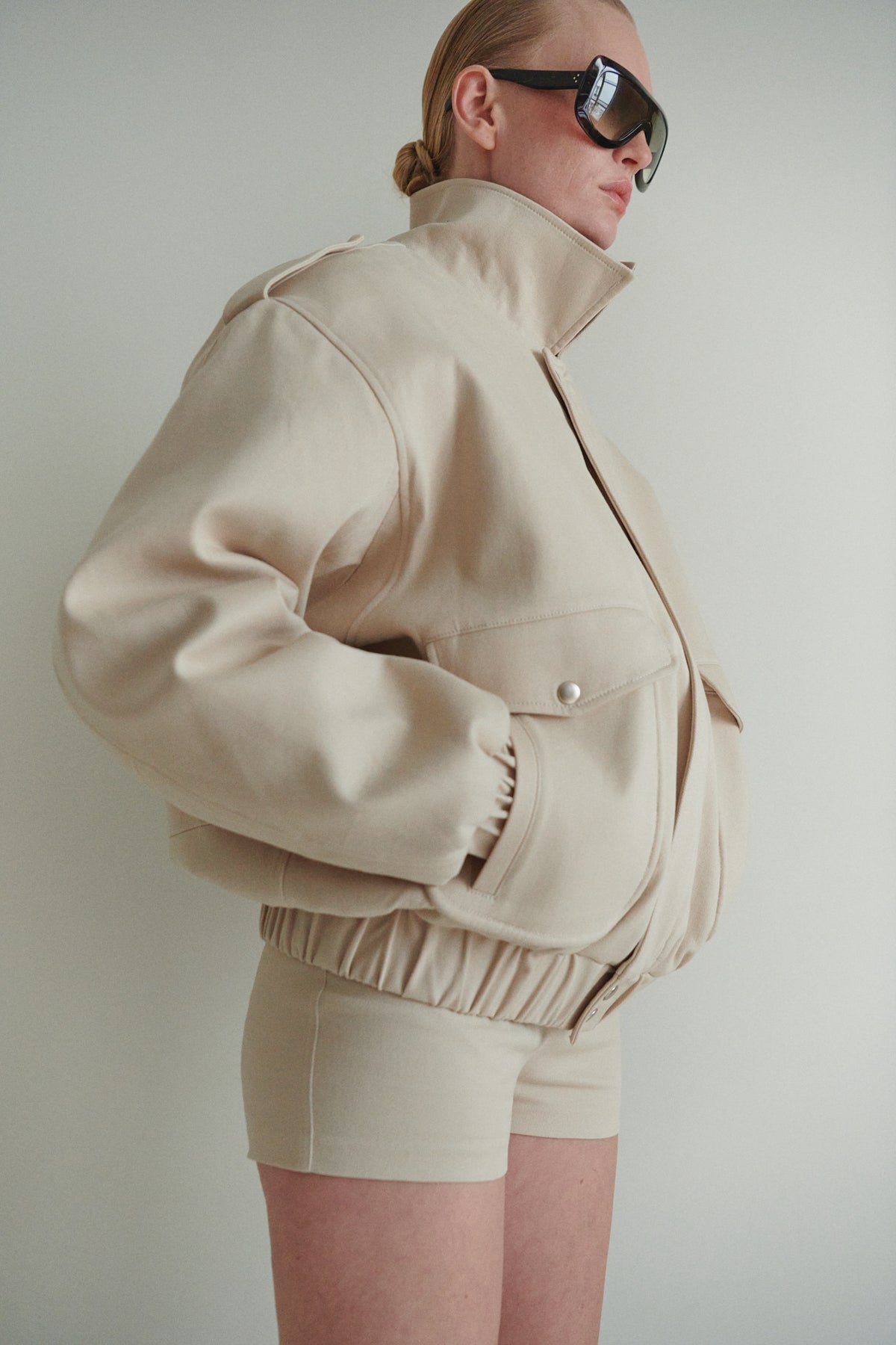 Beumer Jacket Beige Unisex Oversize Bomber Jacket With Pockets – LEAM ALMES