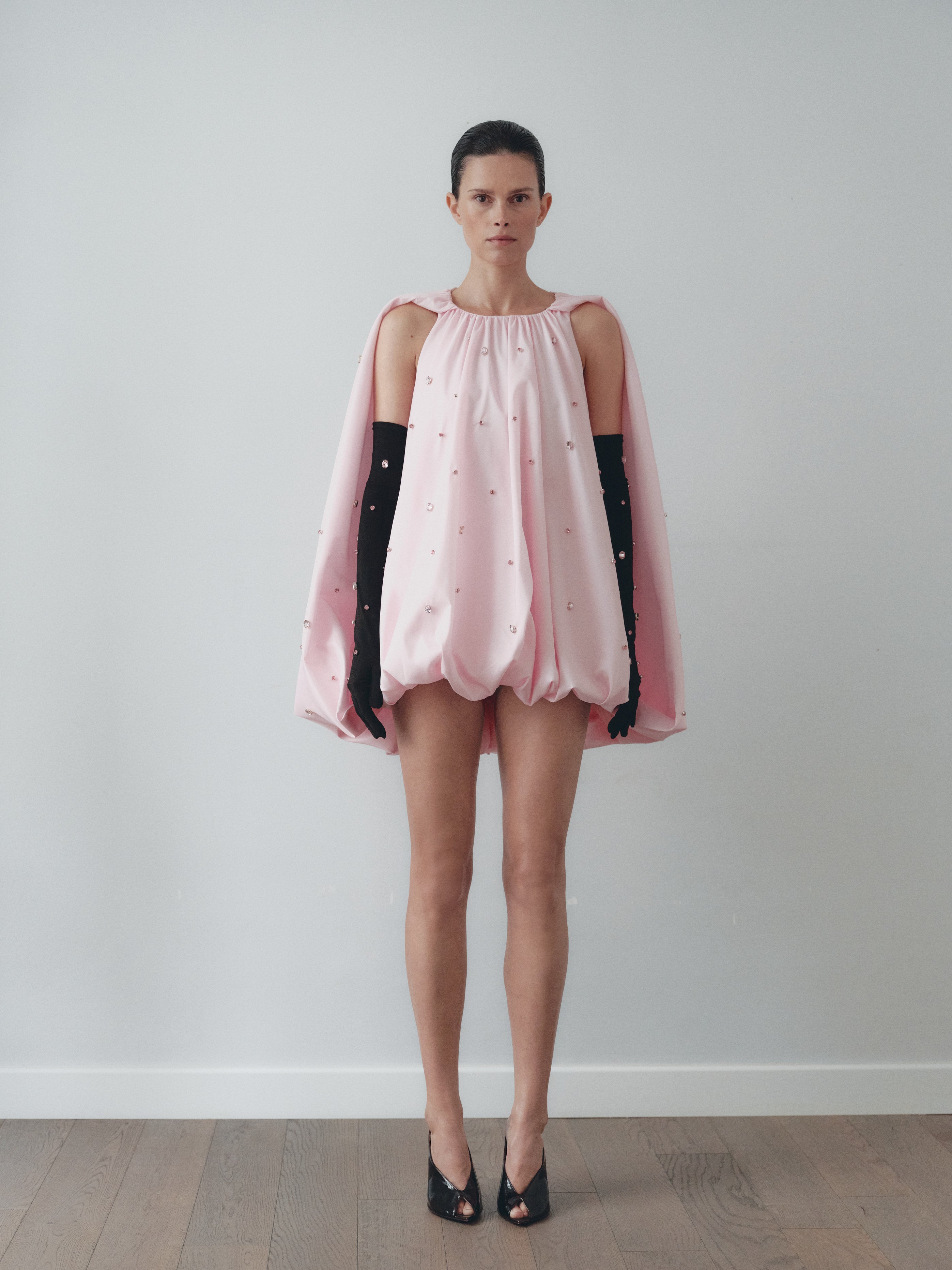 Açık Pembe Tafta Eldivenli Balon Elbise