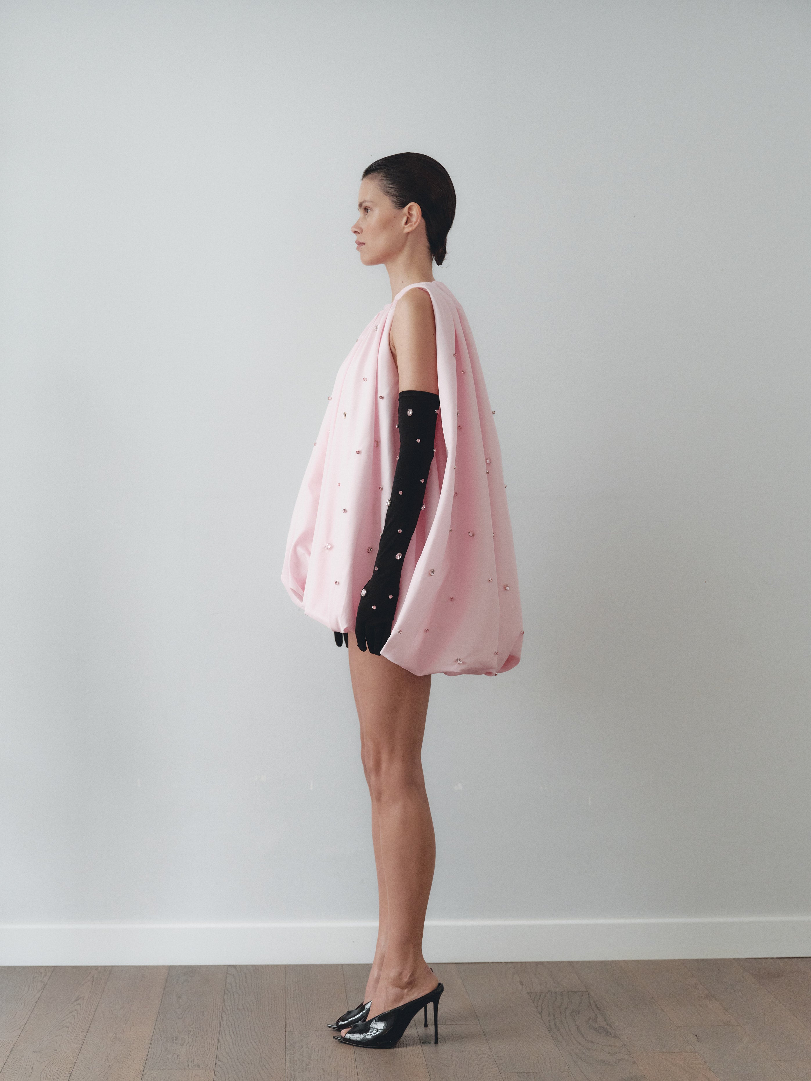 Açık Pembe Tafta Eldivenli Balon Elbise