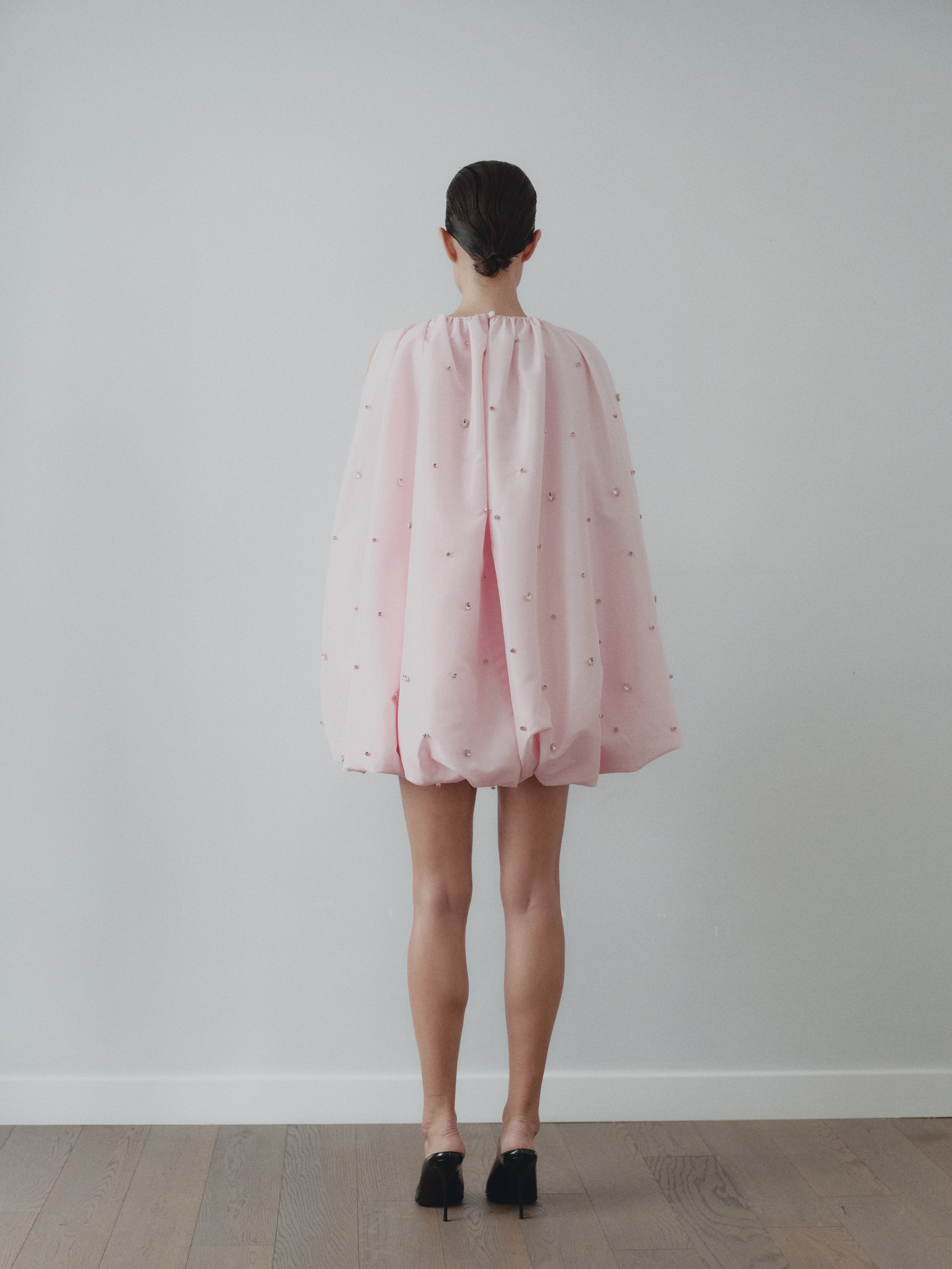 Açık Pembe Tafta Eldivenli Balon Elbise