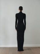 Siyah Taş Baskılı Yırtmaçlı Elbise