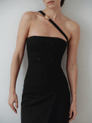 El Yapımı Altın Kaplama Aksesuarlı Düğmeli Siyah Uzun Elbise