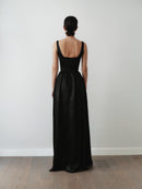 Siyah Yırtmaçlı ve Cepli Uzun Elbise